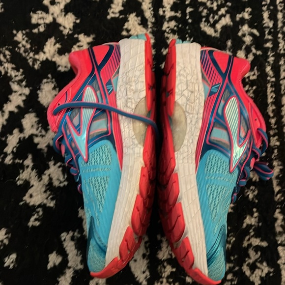 Brooks Ravenna running shoes (women’s) - Picture 2 of 5